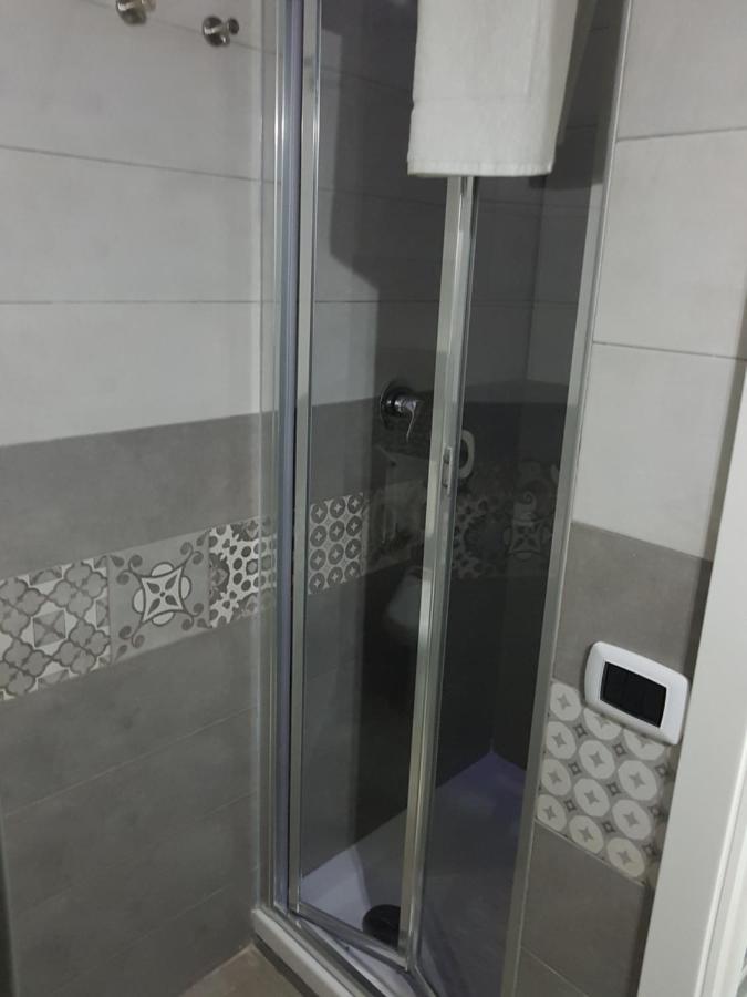 Hotel Taromy เนเปิลส์ ภายนอก รูปภาพ